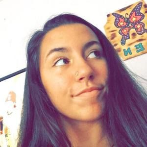 Meet your Posher, Genevieve